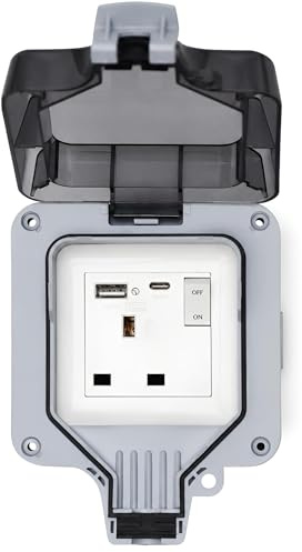 AMK® 1 Gang IP66 Weatherproof Outdoor Switched Socket USB A & C Ports | Ideal for powering garden tools and exterior lighting. Features tough ABS construction and IP66 waterproof seal.