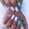 AKOFIC 24 Pièces Faux Ongles Français Court, Ballerine Faux Ongles avec Colle à Ongles, Press On Nails Faux Ongles à Coller Nail Art pour Femme et Fille (Paillettes Bleu Ondulation)