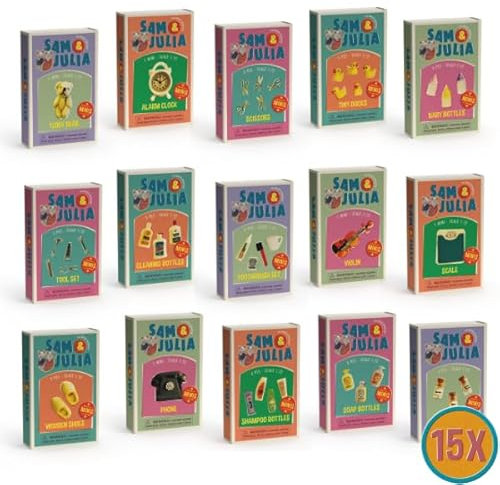 Sam & Julia - Die Minis Kollektion für Puppenhaus/Puppenstube - Erweiterungsset 15 STK - Realistisches Miniaturgegenstände – enthält Wecker, Teddybär, Geige, Telefon, Waage und mehr