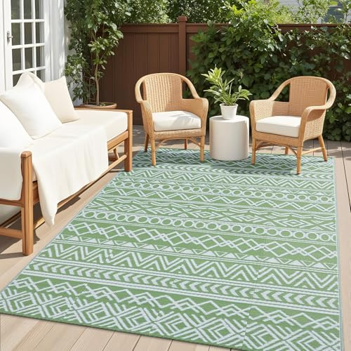 smiry Outdoor Rug for Patios Waterproof, Anti-slip Reversible Garden Rugs Plastic Straw Carpet UV Resistant Area Rugs for Camping, Deck, Beach, Picnic, Backyard(150 X 240 cm, Green & White)