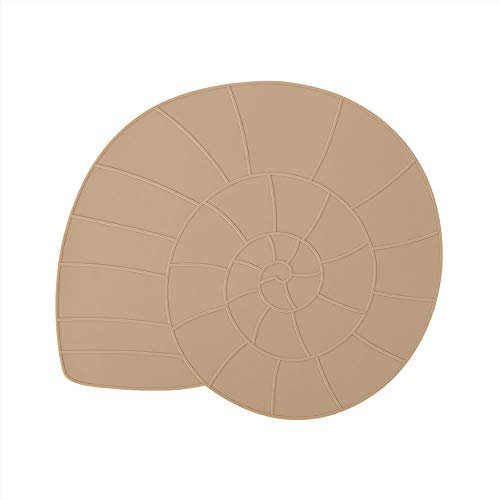 OYOY Mini - Platzset/Tischset Abwischbar 100% Silikon für Kinder - Placemat Schnecke Nautilus in Camel Braun - 40x34 cm
