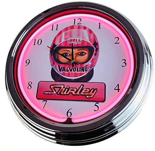 US-Way.de Retro Neon Shirley – 44 cm Durchmesser, Batteriebetriebene, Deko-Wanduhr ohne Tickgeräusche und gut lesbares Display, USA 50er-Jahre-Stil Neon-Uhr für Küche, Wohnzimmer (Pink)