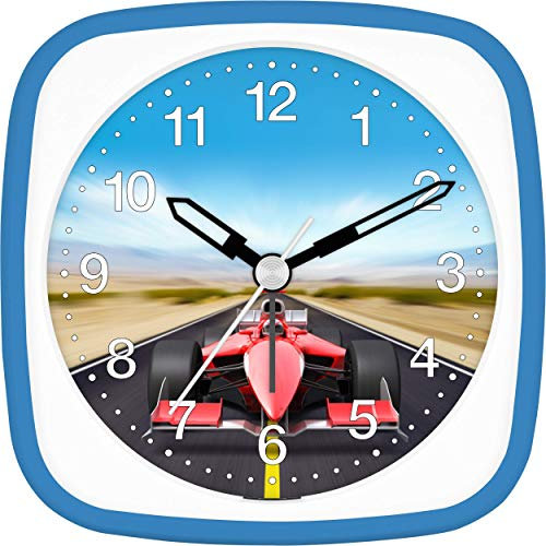 Eurotime Wecker Jungen Rennauto Rennsport, Kinderwecker, Blau Hellblau, Kunststoffgehäuse und Kunststoffglas, geräuscharmer Wecker, ohne Ticken, mit Licht und Weckwiederholung, 27101-08