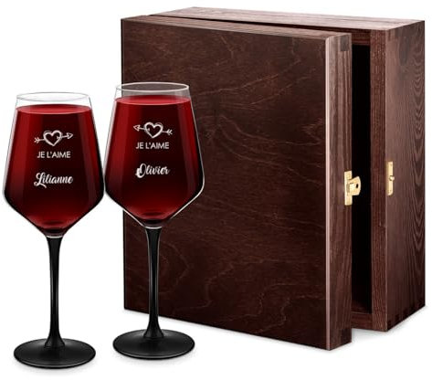 Maverton Ensemble de 2x Verre a vin pour Couples - Verres gravés pour mariage 370 ml - Verres à pied noir pour jeunes mariés - Souvenir Mariage - Cadeau Personnalisé - Cadeau Couple - Amour