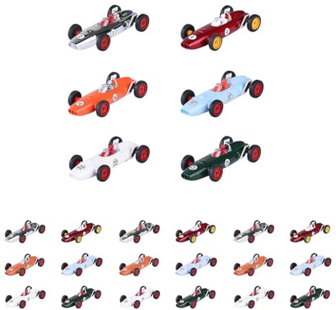 Majorette - 60 Jahre Jubiläums-Modellauto First Ever - Racecar aus Metall mit Fahrerfigur und Gummireifen, Auto in 6 Farben (zufällige Auswahl), 7,5 cm, Spielzeugauto mit Retro-Sammler-Box