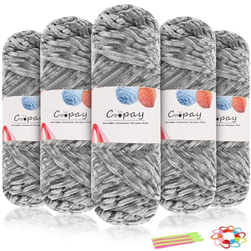 Coopay Samt Chenille Wolle zum Häkeln, 500g (5x100g) Velvet Chenillegarn, Dicke Wolle zum Stricken, Flauschige Weiche Samtig Chenillewolle mit Häkelzubehör für Schals, Decken - Hellgrau