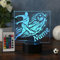 Optechvisual Personalisierte Fußball Lampe mit Name – LED Nachtlicht im Flammenschuss Design – Geschenk für Fußballer, Jugendliche & Erwachsene – Tischlampe für Fußballfans