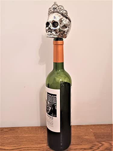 Skull Wine Decanter Bottle Stopper Silver Skull with Tiara Gothic Style.