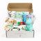 PEKEL'S Geschenkbox für Neugeborene | Newborn Baby Layette | Unisex Baby Basket mit Babydecke, Kleidung, Plüschtier und essentiellem Zubehör | Geschenkset für BabyShower & Geburt (Blau)