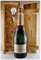 Geschenk Champagner Moet & Chandon Brut Impèrial + Flaschenverschluß in geflammter Holzkiste
