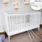 Kids Collective Babybett Kinderbett 70x140 Umbaubares Gitterbett höhenverstellbar & herausnehmbare Sprossen optional mit Matratze | weiß Vollholz Kiefer Made in Europe | von Geburt bis 6. Lebensjahr