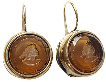 Klassische leichte Gemmen-Ohrringe Ohrhänger cognac-braune Glas-Gemme rund Haken verschließbar Handarbeit Designer EXTASIA