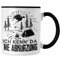 Trendation - Wandern Tasse Geschenk Wanderer Ich Kenn Da Ne Abkürzung Geschenkidee Berge Alpen Geschenke (Schwarz)