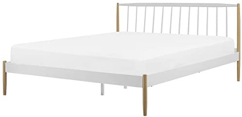 Beliani Minimalistisches Metallbett weiß mit hohem Kopfteil Lattenrost 180x200 cm Maurs