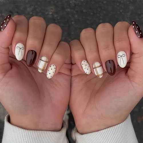 OuryTech Press On Nails, 24 pièces de faux ongles courts en forme d'amande à coller, faux ongles avec design French, ongles marrons avec point et nœud