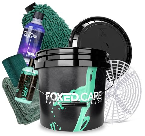 Foxed Care Eimer Bundle Gold - FoxedCare Wascheimer 3,5 US GAL + Deckel + Grit Guard Schmutzsieb + FoxedCare Galaxy Autoshampoo 0,5L & Ceramic Wet Wax 0,25L + Garage Freaks Mikrofaser Zubehör