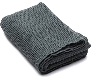 LinenMe Leinen Badetuch Gewaschenes Waffelpique Balsam Green, 75 x 130 cm