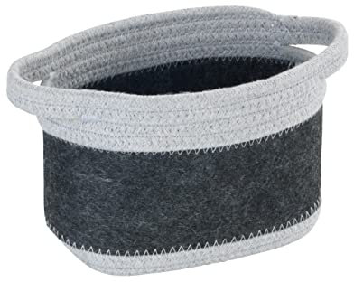 WENKO Filzkorb Bea S, Korb mit Zwei weißen Griffen, gefertigt aus recyceltem Polyesterfilz in Dunkelgrau abgesetzt mit hellgrauem Flechtdesign, 80% Polyester / 20% Baumwolle, 2,5 L, 18 x 13 x 12 cm