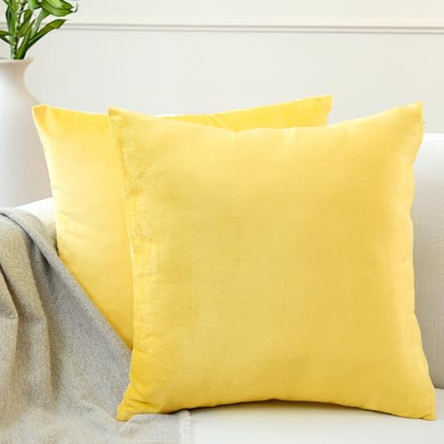 Encasa XO Kissenbezüge aus Samt - 2er-Set (45x45 cm) - Zitronengelb- Uni gefärbt, weich & glatt, waschbar, quadratisch, großer Wurfkissenbezug für Couch, Sofa, Stuhl, Bett und Wohnbereich