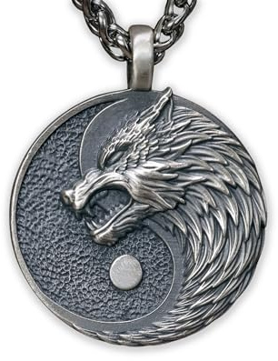 Baldur Jewelry Wikinger-Wölfe Yin-Yang-Kette aus Messing | Zwei Wölfe bilden ein Yin-Yang-Symbol; Messinganhänger im Runenstil mit 56 cm langer Kette für Damen und Herren.
