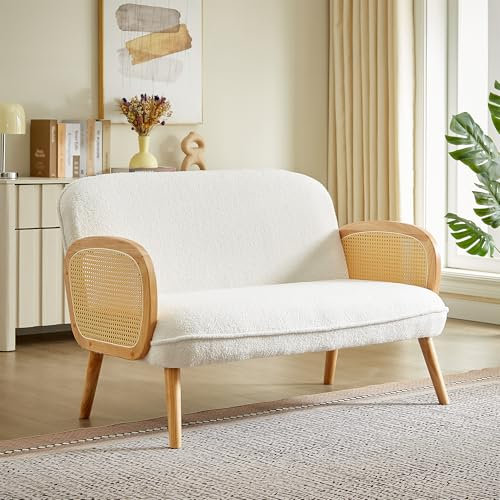 Sicaan Canapé 2 Places ROSI Bouclette Blanc – Style Bohème Élégant et Naturel – Accoudoirs en Cannage et Pieds Bois Hévéa – Compact Confortable Moderne Chic pour Salon Tendance 125x79x83cm