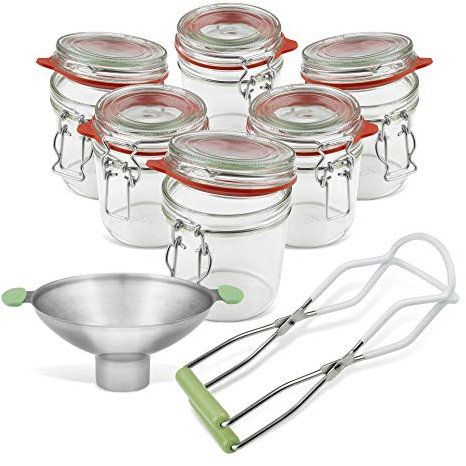 Dr. Oetker Einmachgläser mit Bügelverschluss 530 ml, Vorratsglas mit Trichter, Glasheber für luftdichte Marmeladengläser, vielseitiges Einweckglas (Farbe: Transparent/Rot/Grau), Menge: 1 x 8er Set