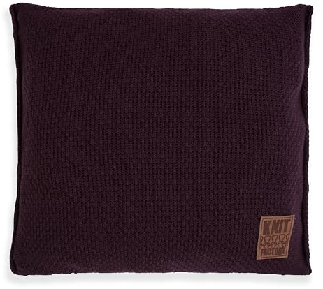 KNIT FACTORY - Jesse Quadratisches Zierkissen - Aubergine - 50x50 cm | Sofakissen mit Füllung und Bezug - Couchkissen - Zierkissen - Gestrickter Dekokissen - Zeitloses Design