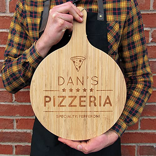 eBuyGB Personalised Wooden Pizza Board with Handle, Five Star Pizzeria, 31cm Engraved Chopping Board, Pizza Serving Board, Paddle Board - Birthday Present, New Home
