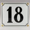 Emaille Schild Hausnummer 18 Schwarz-Weiß Handarbeit