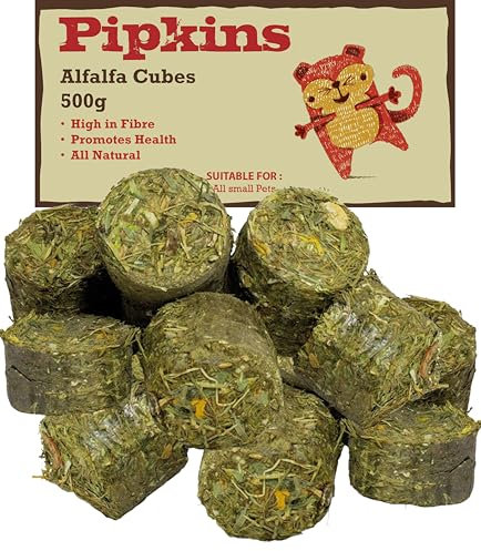 Pipkins Cubi di erba medica per piccoli animali - Dolcetto per conigli, criceti e porcellini d'India - Uno snack nutriente e piacevole - Fieno di prato di montagna ed erba medica - 500 g