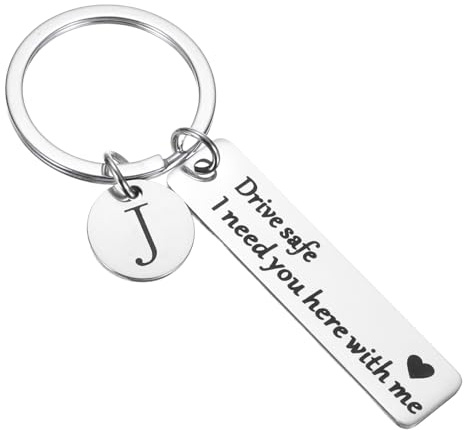 PATIKIL Drive Safe Schlüsselanhänger Buchstabe J Schlüsselanhänger Silber | 1 Set, I Need You Here with Me Personalisierter Schlüsselanhänger, Mit Geschenkbox, Für Ihn Weihnachten