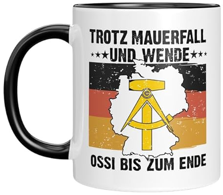Coole Ossi Tasse – Trotz Mauerfall & Wende – Ossi bis zum Ende – Spaßbecher Ostdeutschland – DDR Geschenkidee für Frauen & Männer - Schwarz