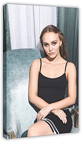 HUANGCHOU Schauspieler Lily Rose Depp 40 Leinwand Poster Schlafzimmer Dekor Sport Landschaft Büro Zimmer Dekor Geschenk 50 x 75 cm Rahmen: