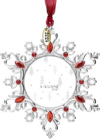 LARAINE Weihnachtsbaumschmuck - dekorative hängende 2024 Urlaub Keepsake Geschenk Anhänger mit 2 Zoll Fotorahmen Einsatz für Bild von Haustier (Schneeflocke Rubin (2024))