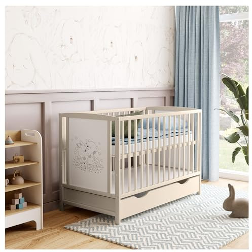 Generisch Baby Delux Babybett 60x120 Kinderbett umbaubar zum Juniorbett weiß mit Aloe Vera Matratze höhenverstellbar mit Schlupfsprossen (Mia Taupe Schublade)