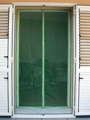 Corredocasa Tenda Zanzariera Magnetica 140x240 cm con Chiusura Automatica a Calamita, Protezione Efficace contro Mosche Insetti Facile da Installare su Porte e Balconi Disponibile Vari Colori (Verde)