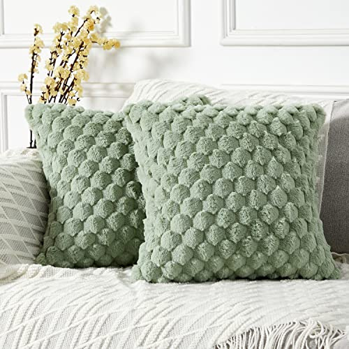 Yaertun 2er Set superweiche Plüsch Kissenbezüge Kunstpelz Kissenhüllen Dekorative Sofakissen Dekokissen Weicher Zierkissenbezug für Sofa Couch Bett Wohnzimmer 55 x 55 cm Salbei Grün