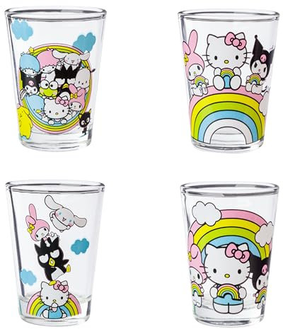 Silver Buffalo Sanrio Hello Kitty and Friends Rainbow Featuring Badtz-Maru, My Melody, Cinnamoroll, Kuromi, Little Twin Stars, Pochacco, Keroppi, Tuxedo Sam y Chococat, juego de 4 mini vasos de 1.5