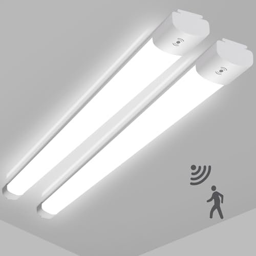 2 Stück 36W LED Feuchtraumleuchte mit Bewegungsmelder, 3950LM 120CM LED Röhre, IP65 Wasserdicht Kellerleuchte, Deckenlampe mit Bewegungsmelder für Büro Flur Treppe Garage Abstellraum, 4000K