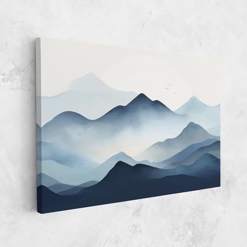 ARTHUB® Leinwandbild 80x120 cm, Blue Foggy Mountain | Wohnzimmerdekoration, Hängende Bilder, Wanddekoration, Heimdekoration, Landschaften, Berge