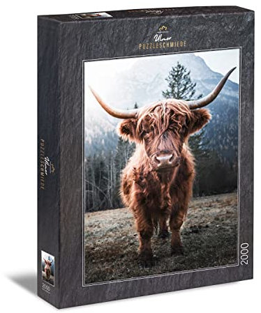 Ulmer Puzzleschmiede - Tier-Puzzle „Hochland“– 2000 Teile Puzzle – Puzzlemotiv vom kraftvollen Hochland-Rind auf der Kuh-Weide vor frostiger Alpen-Kulisse