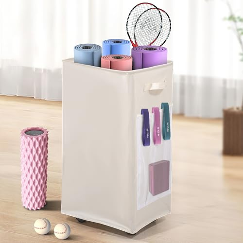 wymulot Yogamatten-Aufbewahrungsregale, Heim-Fitness-Studio-Aufbewahrungsregal mit Rollen, Yogamatten-Halterung, seitliche 2 Netztaschen, Yoga-Aufbewahrungskorb für 4 Yogamatten, 2 Schaumstoffrollen,