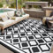 VK·LIVING Großer Outdoor Teppich Wetterfest 180X270cm Kunststoff Stroh Reversible Garten Teppiche Langlebig & UV Beständig Moderne Leichte Outdoor Matte für Balkon Terrassen Camping Hof Schwarz & Weiß
