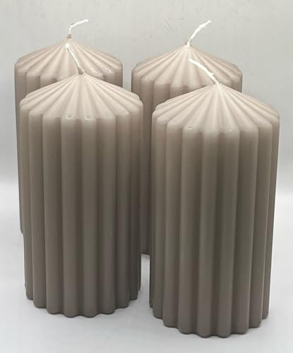 Løgum Kloster dänische Blockkerze Stumpenkerze ohne Duft 4-er Set mit Rillen Brenndauer ca. 39 Std., Sondergrößen ca. 50 Std (SG1 taupe 6,8x13cm BD52Std)