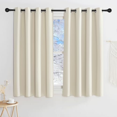 KGORGE Thermovorhang Hitzeschutz Verdunklungsvorhänge Ösen Gardinen Beige 2er Set 135 x 140 cm(HxB) Kurze Blickdicht Schlafzimmer Vorhänge Hellbeige