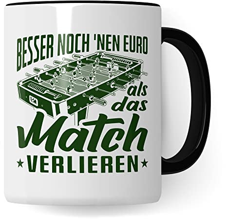 Kicker Tasse Geschenkidee Tischfußball Kaffeetasse Humor Witz Geschenk für Tischkicker Spieler Kaffeebecher Kickern Becher (Weiß & Schwarz)
