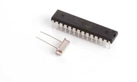 Whadda ATMEGA328P CI MCU CON BOOTLOADER ARDUINO® UNO Y OSCILADOR DE CRISTAL 16 MHz