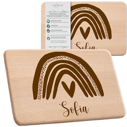 KIDSMOOD – Personalisiertes Frühstücksbrettchen – Schneidebrett Holz mit Gravur – Hier Krümelt Brettchen als Taufgeschenke für mädchen und Jungen– Personalisierte Geschenke Baby & Kinder