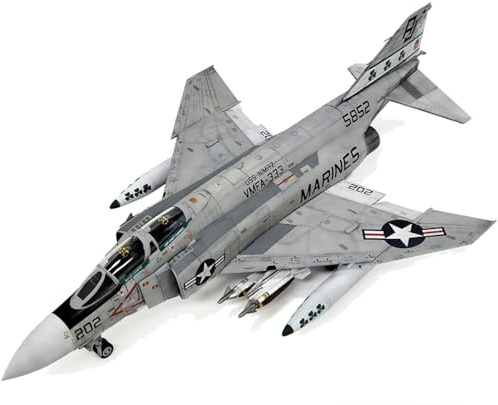 Academy 492356-1/48 F-4J Phantom II, VMFA-333 Fighting Shamrocks - Maßstab 1:48