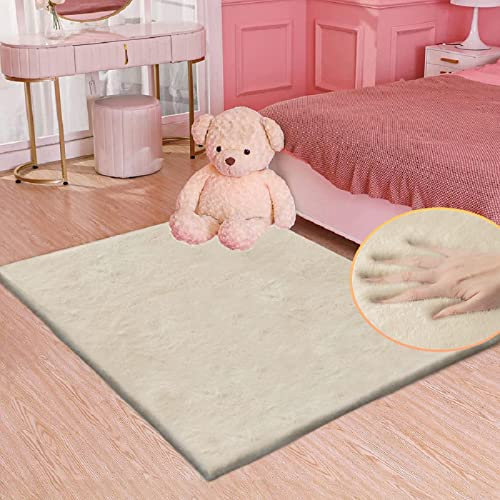 ORINOVA Teppich Schlafzimmer Beige Flauschig 90x150 cm Fellteppich Bettvorleger Kunstfell Teppich Weich Wohnzimmer Kinderzimmer Waschbar Rechteckig